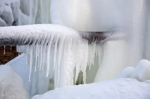 Frozen Water Jets